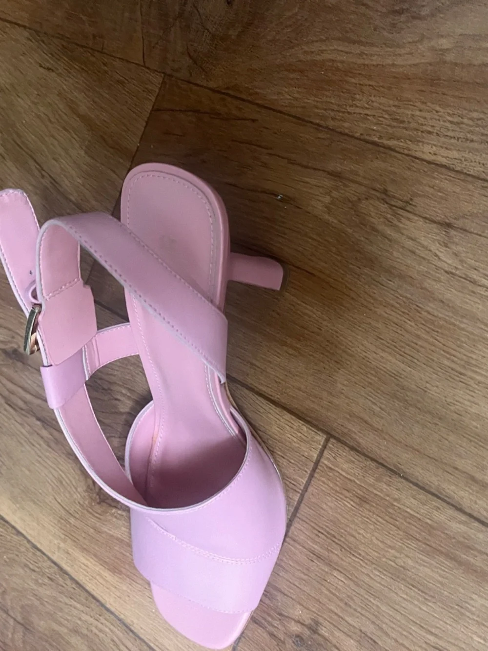 Michael Kors Cleo sandals